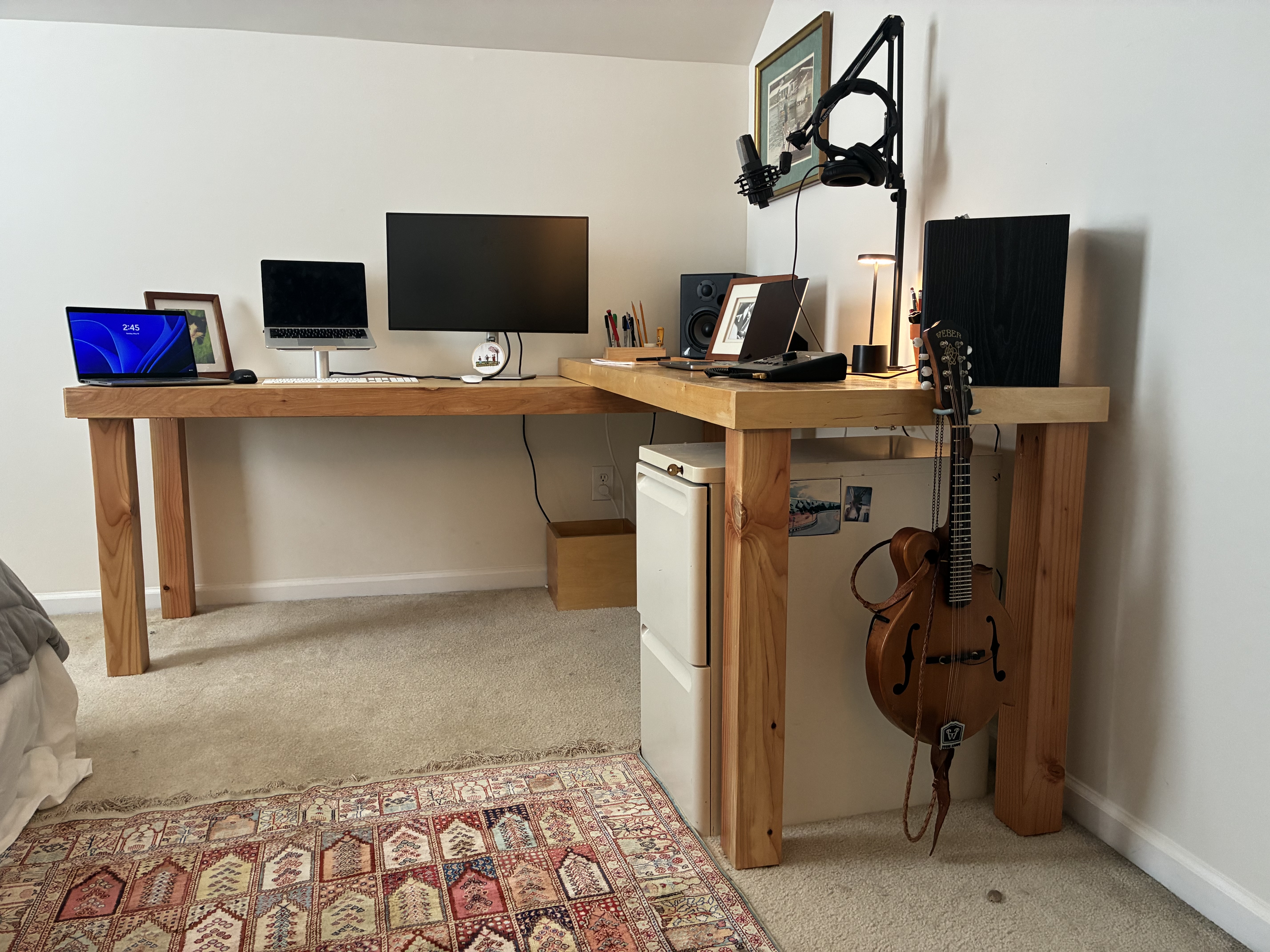 Big L Desk