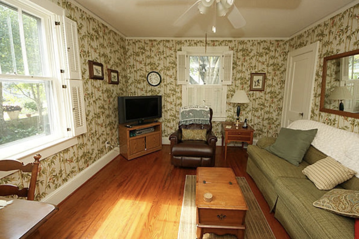 Den before 1