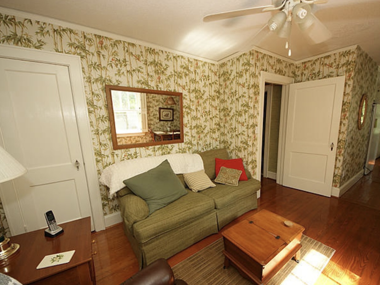 Den before 2